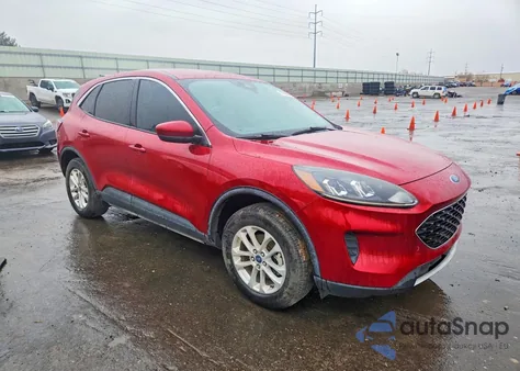 2020 Ford Escape Se z USA, uszkodzony, nr VIN 1FMCU9G60LUB86129